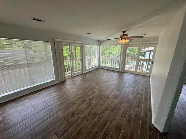 1406 April Villas #C, Montgomery, TX 77356