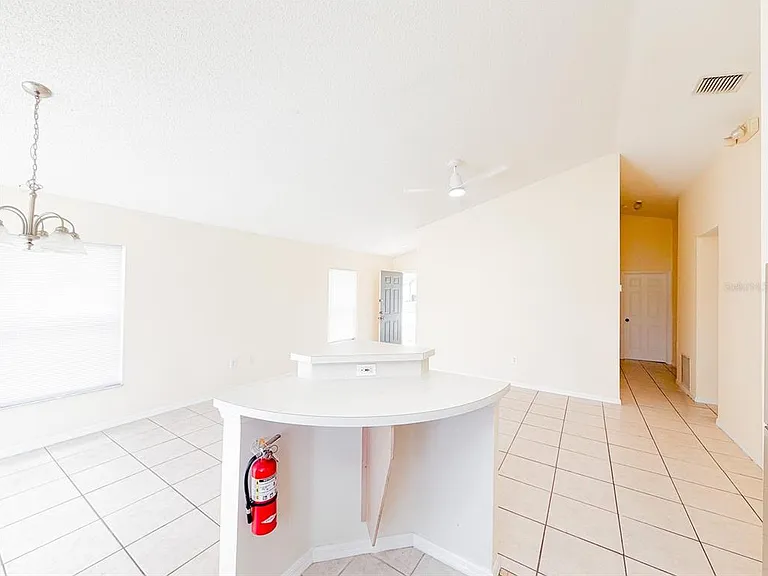 2420 Saint Augustine Blvd — Photo 11