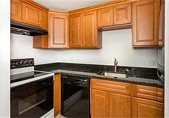 5th image of 28 Fountain Ln APT 5