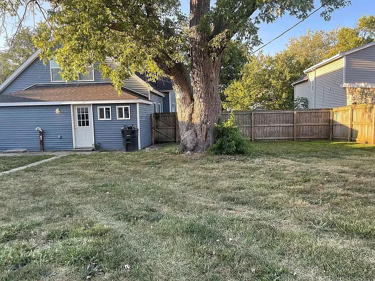 1313 Cincinnati St — Photo 22