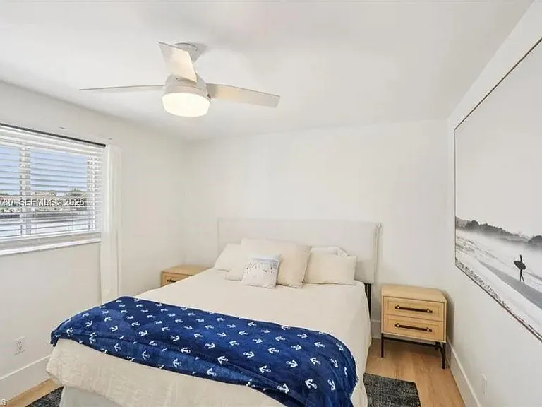 444 N Barfield Dr — Photo 21