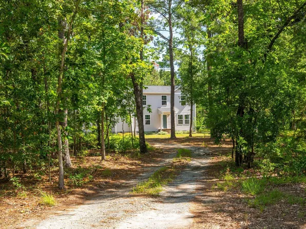 499 Jumping Run Rd, Dunn, NC 28334