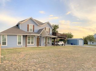 248 Southside Dr, Gainesville, TX 76240