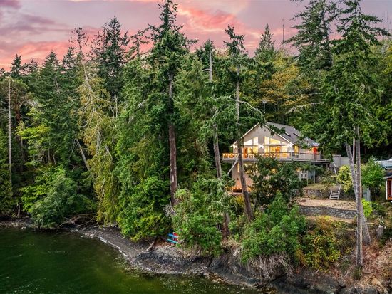 20 N Triton Head Drive, Lilliwaup, WA 98555