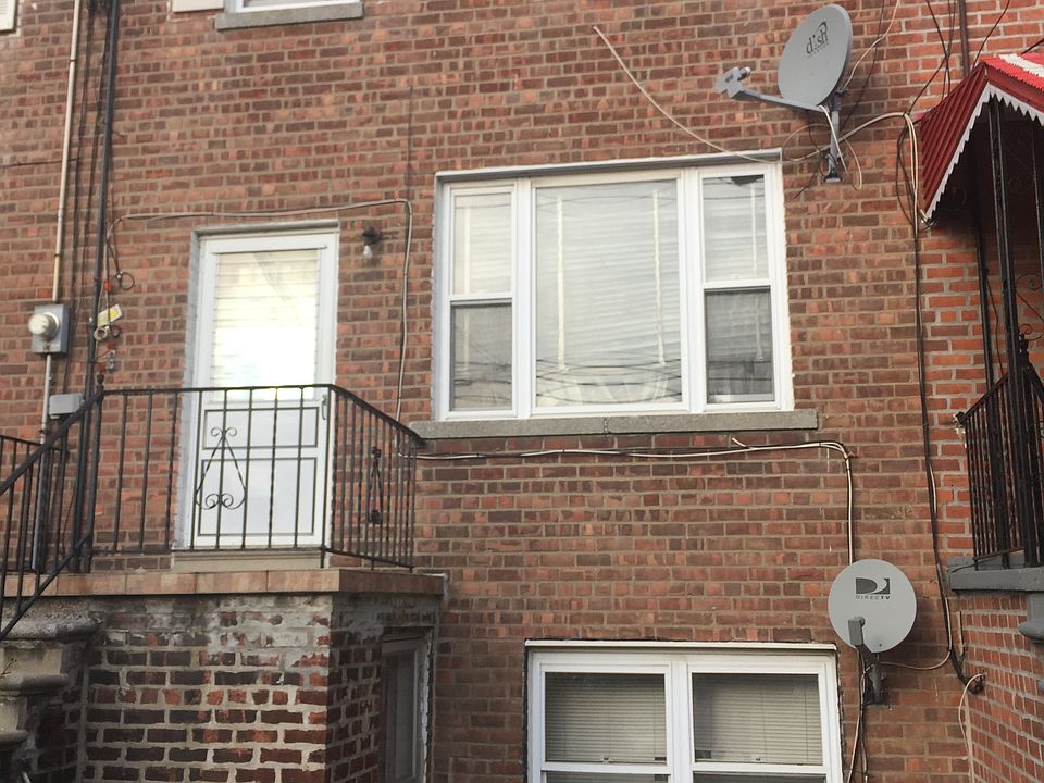 1st image of 1017 E 213th St