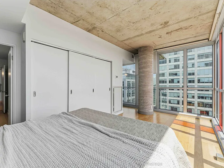 324 Laurier Ave W #2110 — Photo 20