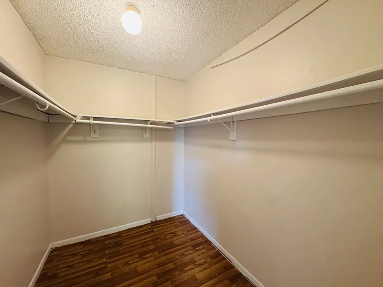 2800 NW 56th Ave — Photo 15