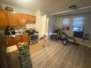 1727 W Estes Ave #G6, Chicago, IL 60626