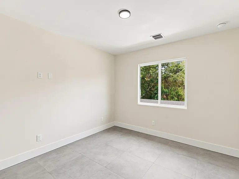 4701 Evergreen Ave — Photo 23
