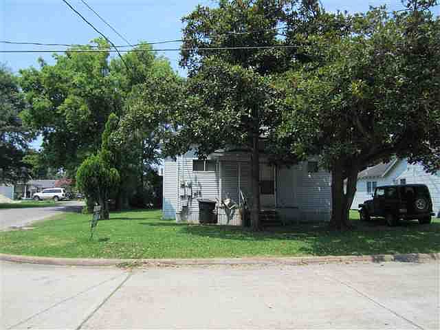 1st image of 124A N 10th St