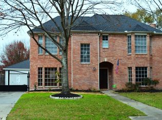6310 Brittany Park Ln, Houston, TX 77066