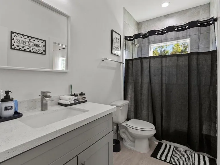 7608 Easter St — Photo 12