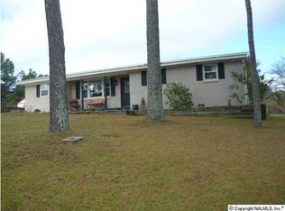 5014 Lee St, Guntersville, AL 35976