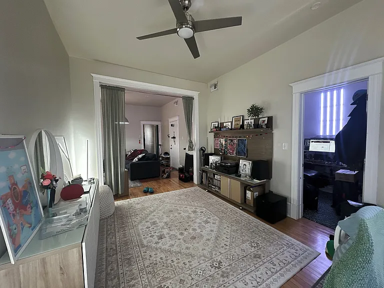 2533 W Cortez St #3 — Photo 6