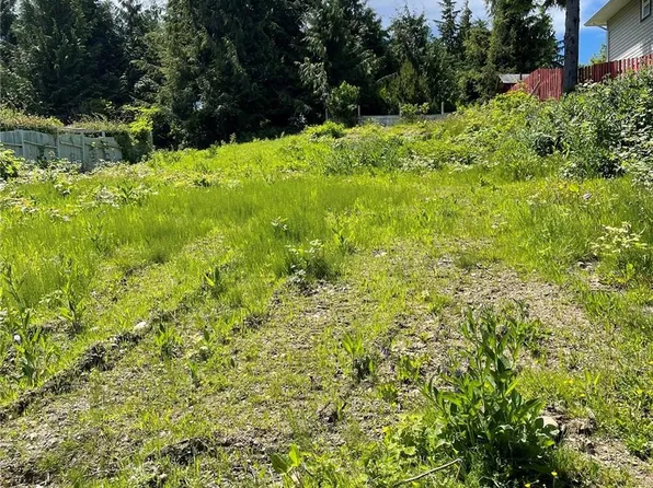 6110 Hunt St, Pt Hardy, BC V0N 2P0