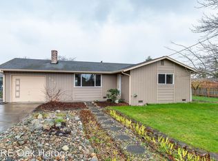 884 SW Heller St, Oak Harbor, WA 98277