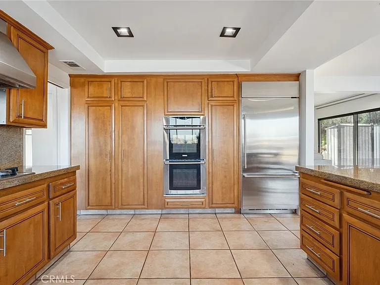 4372 Park Vicente — Photo 11