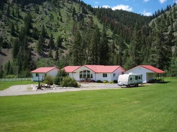 10 Cameron Dr, North Fork, ID 83466