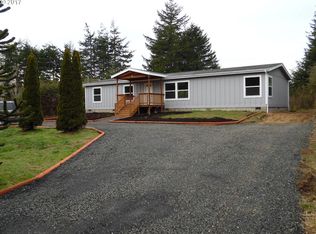 64318 Penny Rd, Coos Bay, OR 97420