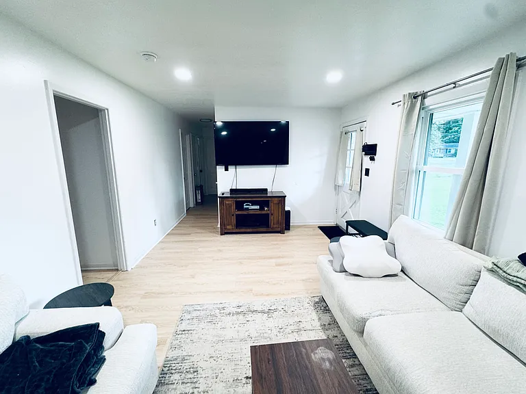 1209 Bostian Dr — Photo 13