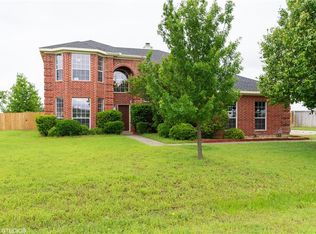 135 Rolling Spring Dr, Aledo, TX 76008