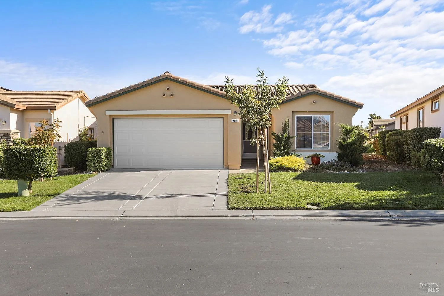 406 Bay Oaks Way photo 1