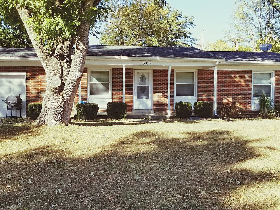 1st image of 302 W Poos Dr