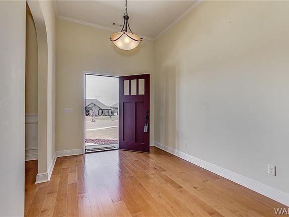 4th image of 13485 Maple Leaf Cir