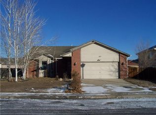 557 E 19th Street Rd, Greeley, CO 80631