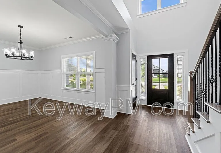 2217 Laurens St — Photo 4