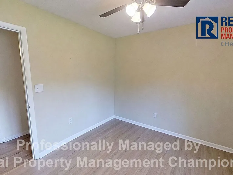 101 N Glen Ct — Photo 16