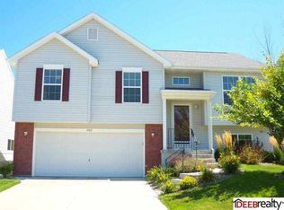 1801 N 207th St, Elkhorn, NE 68022