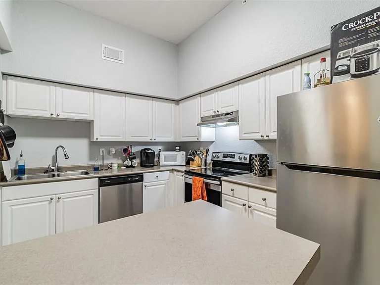 402 S Armenia Ave #116 — Photo 6