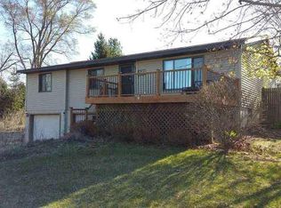 N7203 Circle Dr, Pardeeville, WI 53954