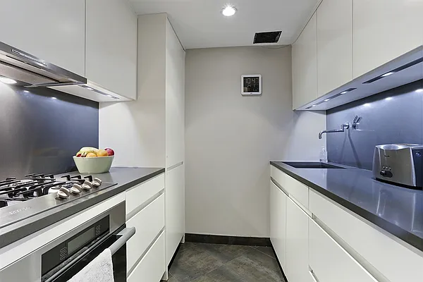 Sold by Corcoran | media 14