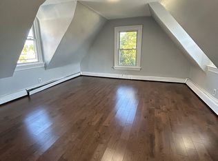 93 Cleveland St FLOOR 3, Orange, NJ 07050