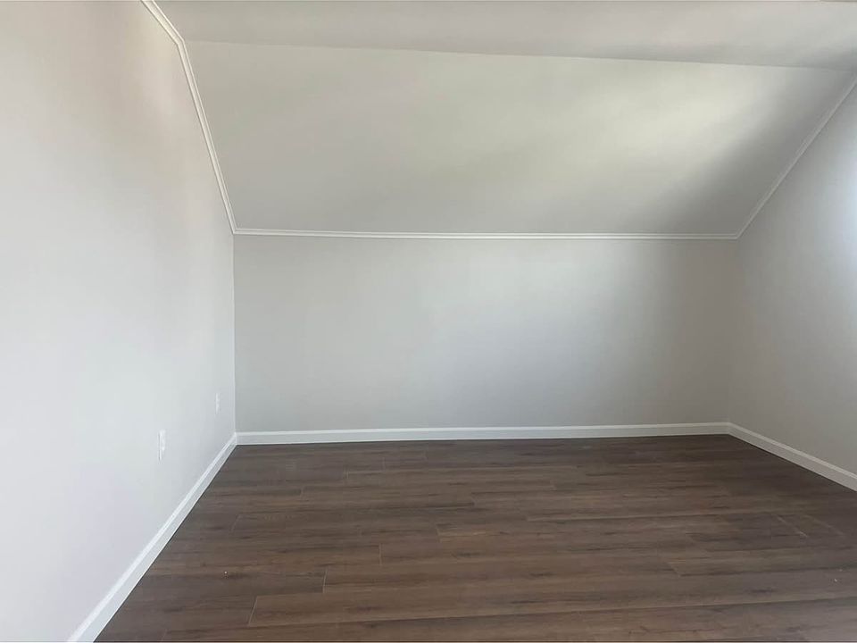 1st image of 21 Buffinton St APT 3