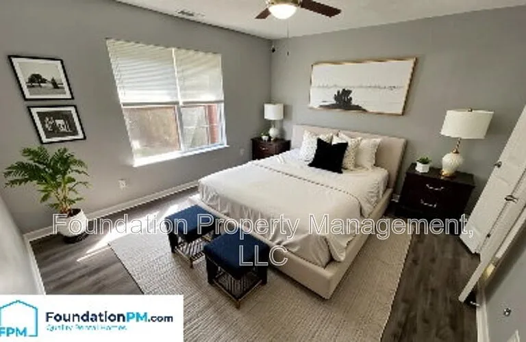 1530 Estacada Way — Photo 12