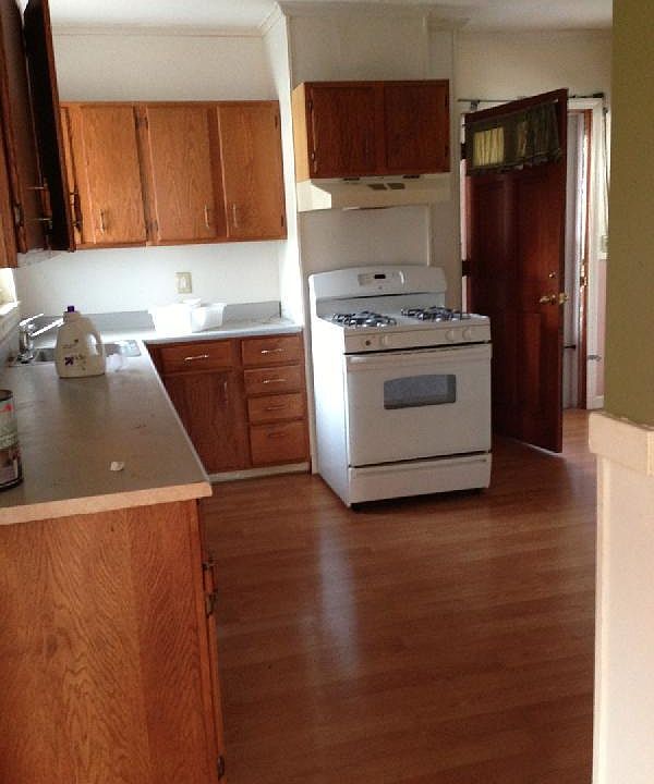 2nd image of 28 Hazelwood St