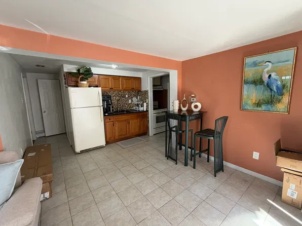 (undisclosed Address), Freeport, NY 11520