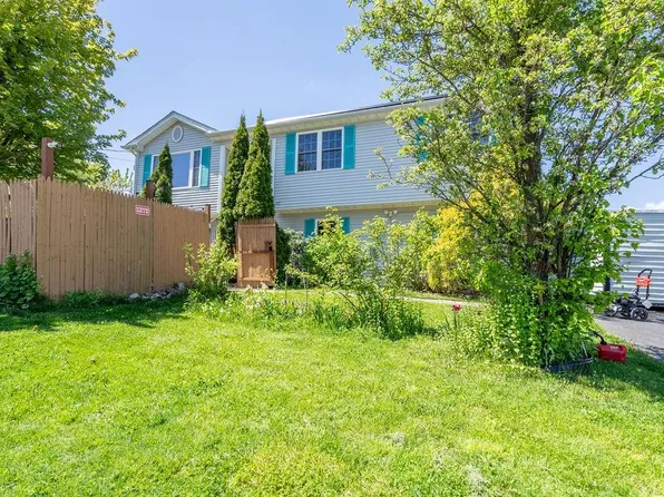 231 Rockwood Ave, Cranston, RI 02920