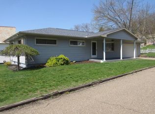406 Beitler Ave NE, New Philadelphia, OH 44663
