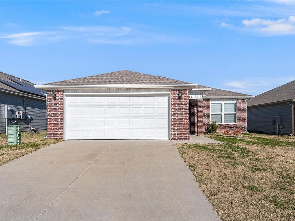 1st image of 980 E Starling St