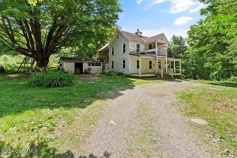 2nd image of 349 Cobble Creek Road