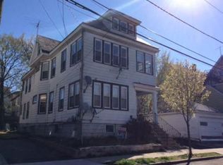 3 Oak St, New Brunswick, NJ 08901