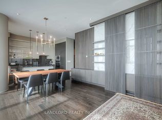 88 Harbour St #PENTHOUSE 104, Toronto, ON M5J 0C3