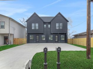 7956 Bonaire St Unit A/b, Houston, TX 77028