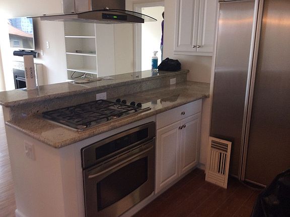 5th image of 500 W Harbor Dr Unit 623
