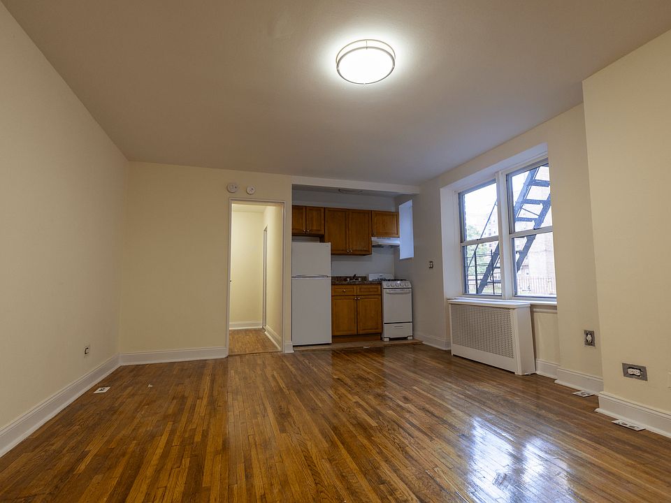 2nd image of 2078 Cropsey Ave APT 5B