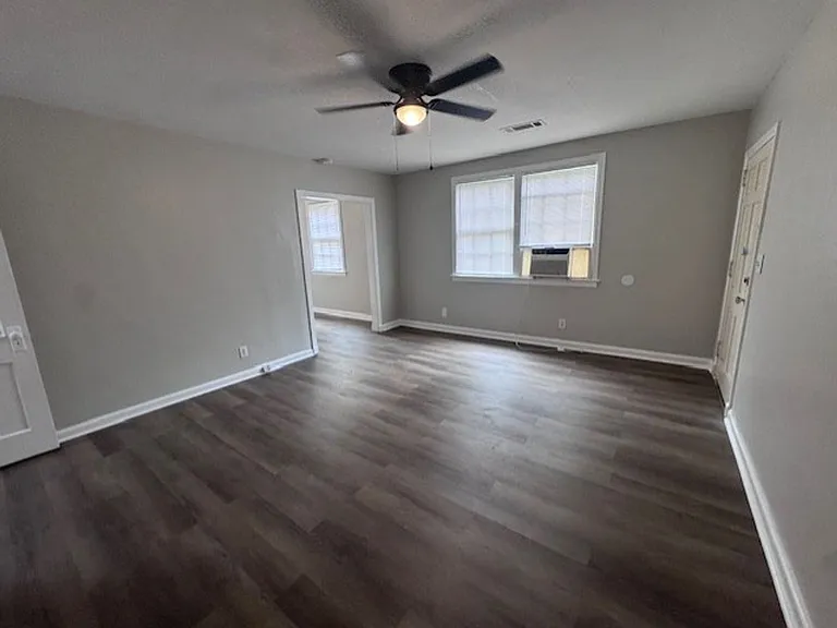 321 Olivia Ct — Photo 3
